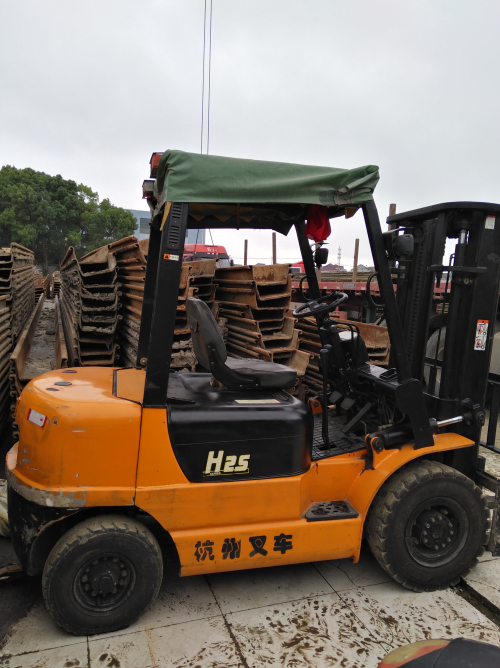 二手叉車(chē)的適用范圍